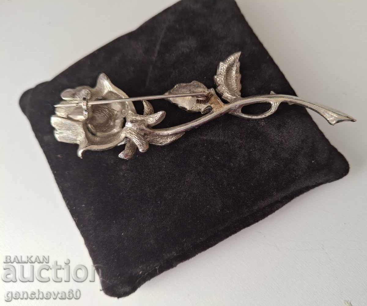 Livrarea Brosa de trandafir bulgar vechi, culoare argintie