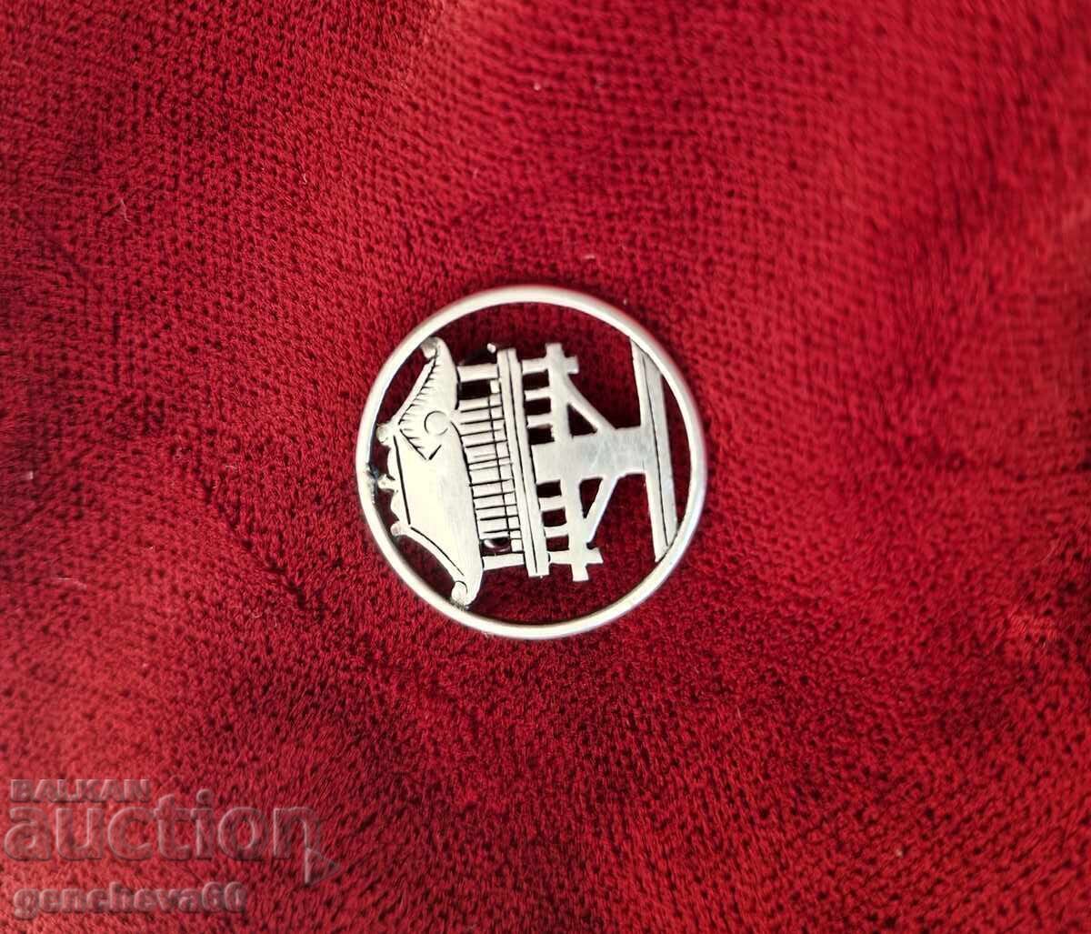 Delivery of Rare old badge, brooch Vietnam silver, markings Delivery of Rare old badge, brooch Vietnam silver, markings