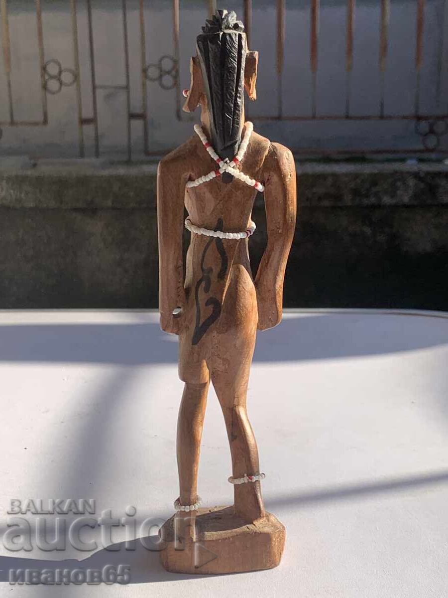 Auction wooden figure Auction wooden figure