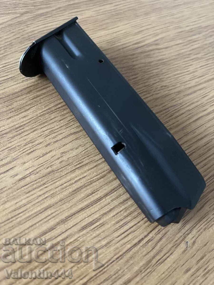 Magazine for pistol "ChZ - 85", cal. 9x19mm - 5 Magazine for pistol "ChZ - 85", cal. 9x19mm - 5