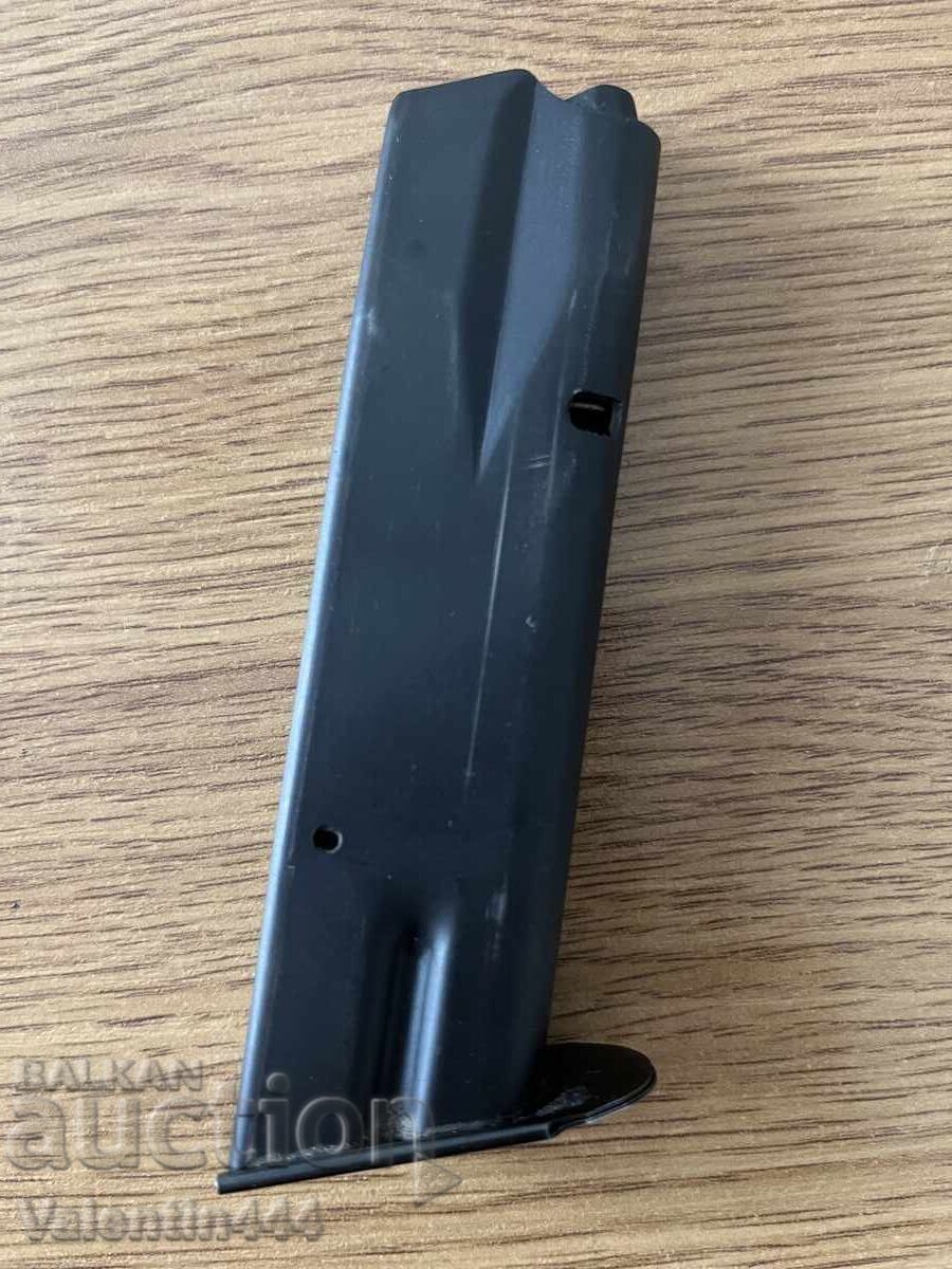 Magazine for pistol "ChZ - 85", cal. 9x19mm Magazine for pistol "ChZ - 85", cal. 9x19mm