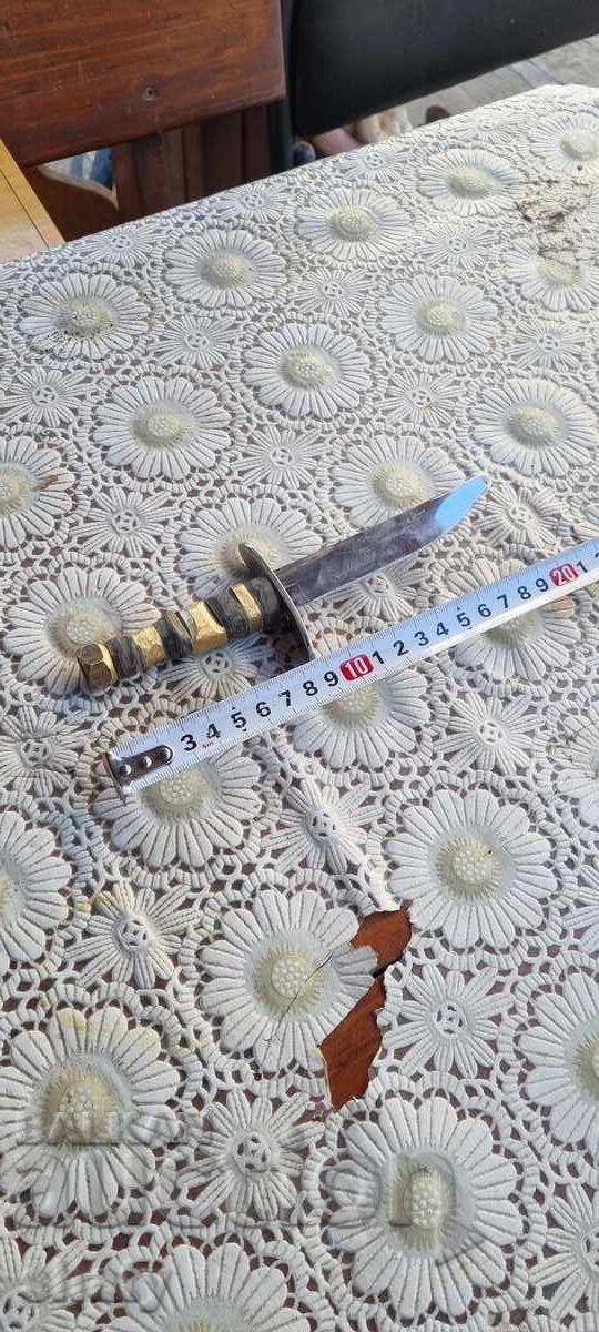 An old knife An old knife