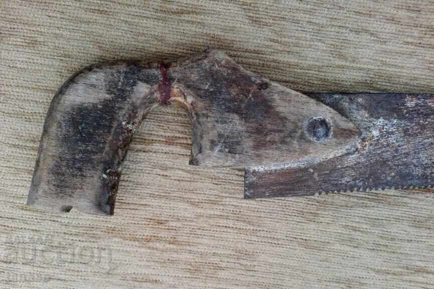 Auction Old hand carpentry saw Auction Old hand carpentry saw