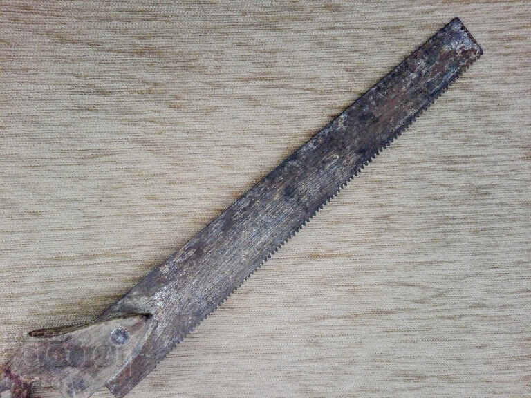 Delivery of Old hand carpentry saw Delivery of Old hand carpentry saw