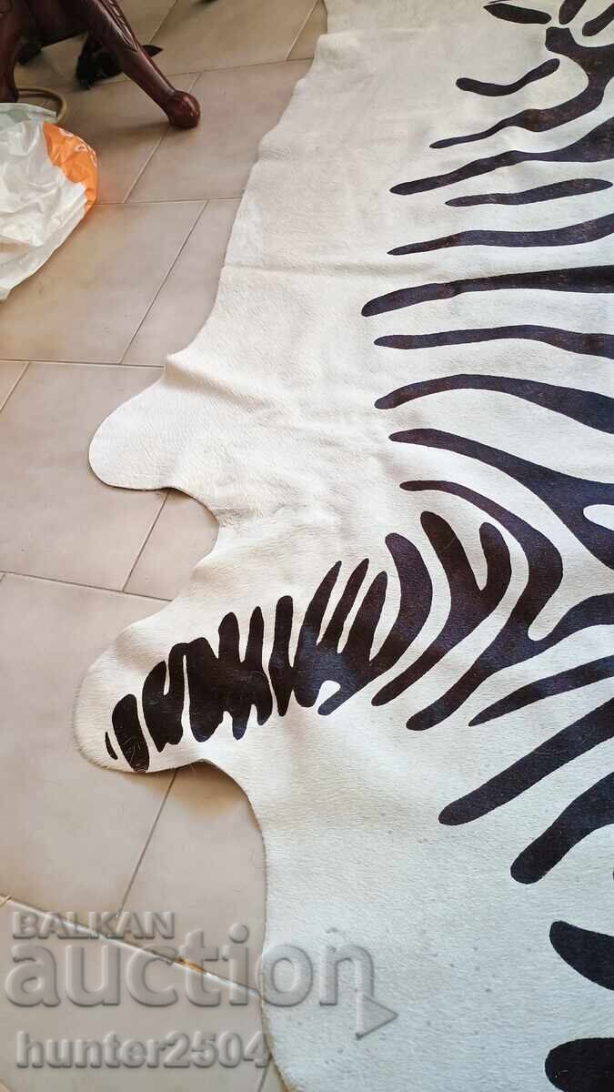 Piele-Africa, pentru perete sau podea cu preț € 204.95 | 400.85 BGN