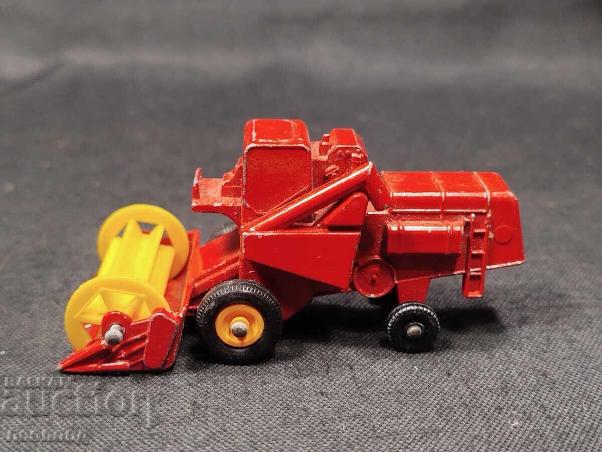 OLD RETRO METAL WHEEL MATCHBOX ENGLAND CLAAS HARVESTER with price 10.00 BGN | € 5.11
