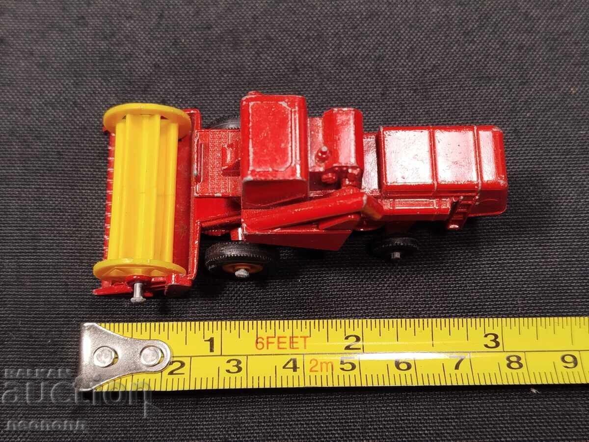 OLD RETRO METAL WHEEL MATCHBOX ENGLAND CLAAS HARVESTER - 7