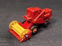 СТАРА РЕТРО МЕТАЛНА КОЛИЧКА MATCHBOX ENGLAND CLAAS HARVESTER