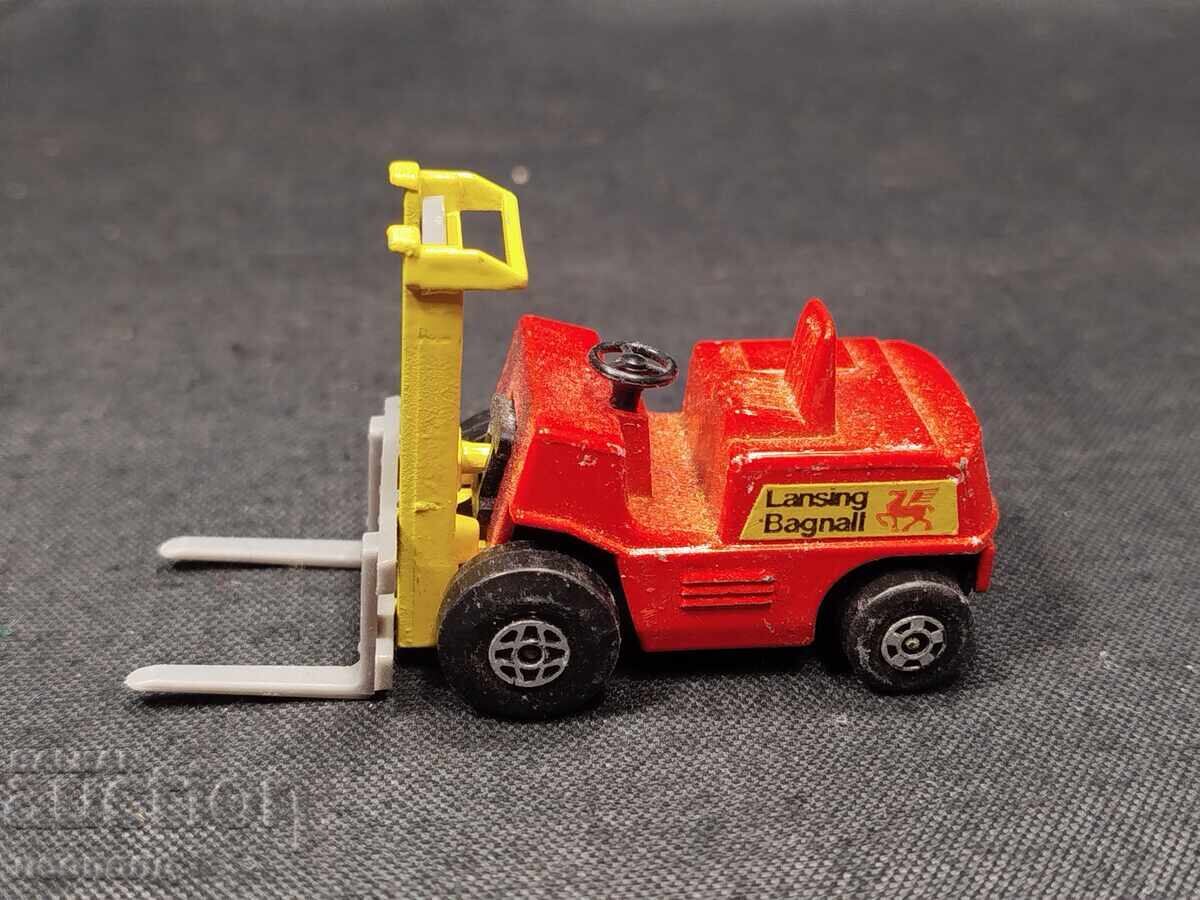 OLD RETRO METAL MATCHBOX ENGLAND FORKLIFT TRUCK with price 10.00 BGN | € 5.11
