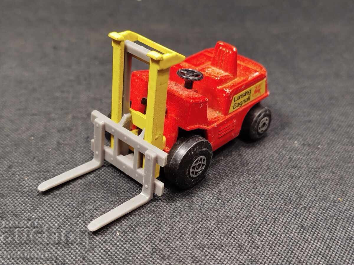 OLD RETRO METAL MATCHBOX ENGLAND FORKLIFT TRUCK