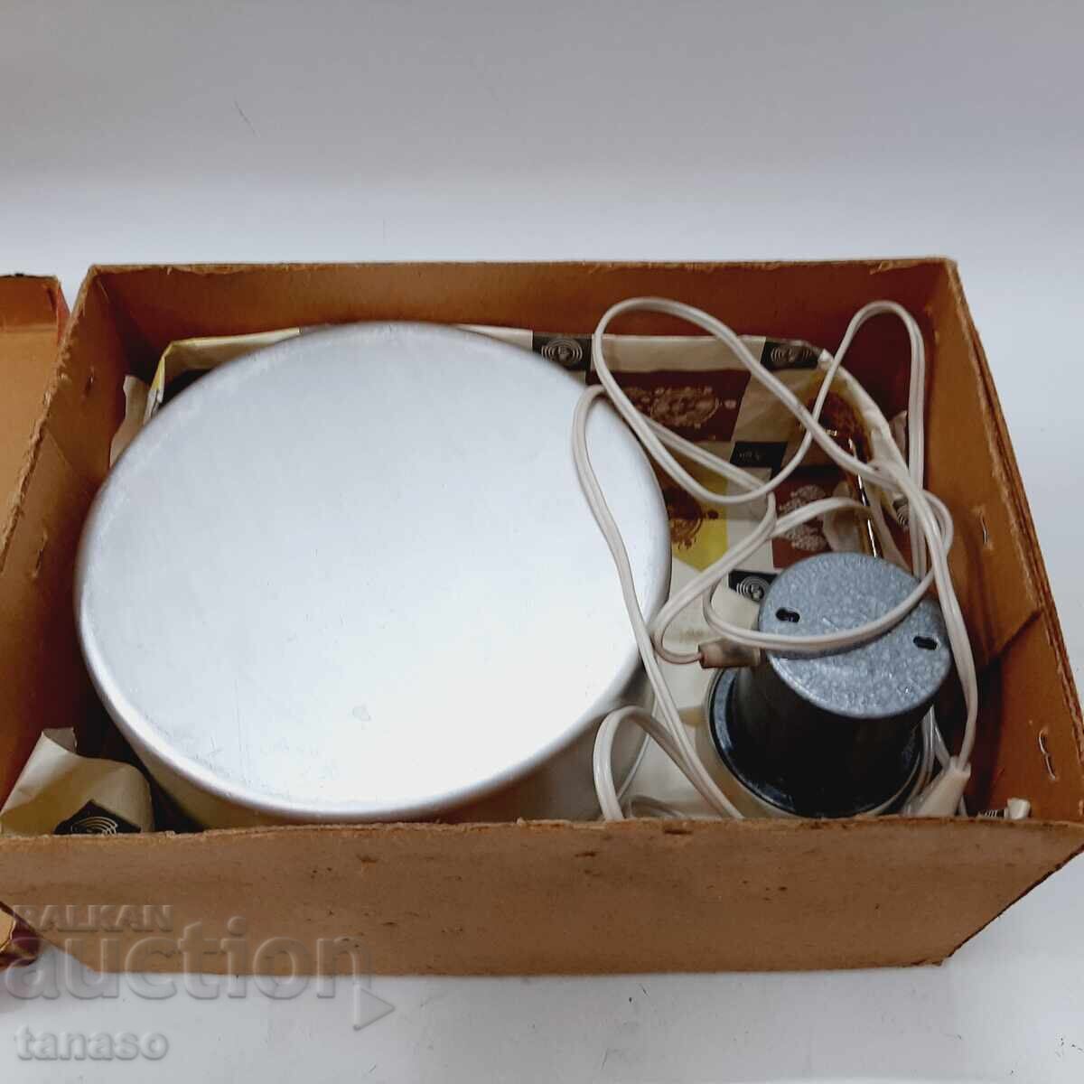 Old Soviet ice cream machine Electric freezer (9.4) with price 50.00 BGN | € 25.56