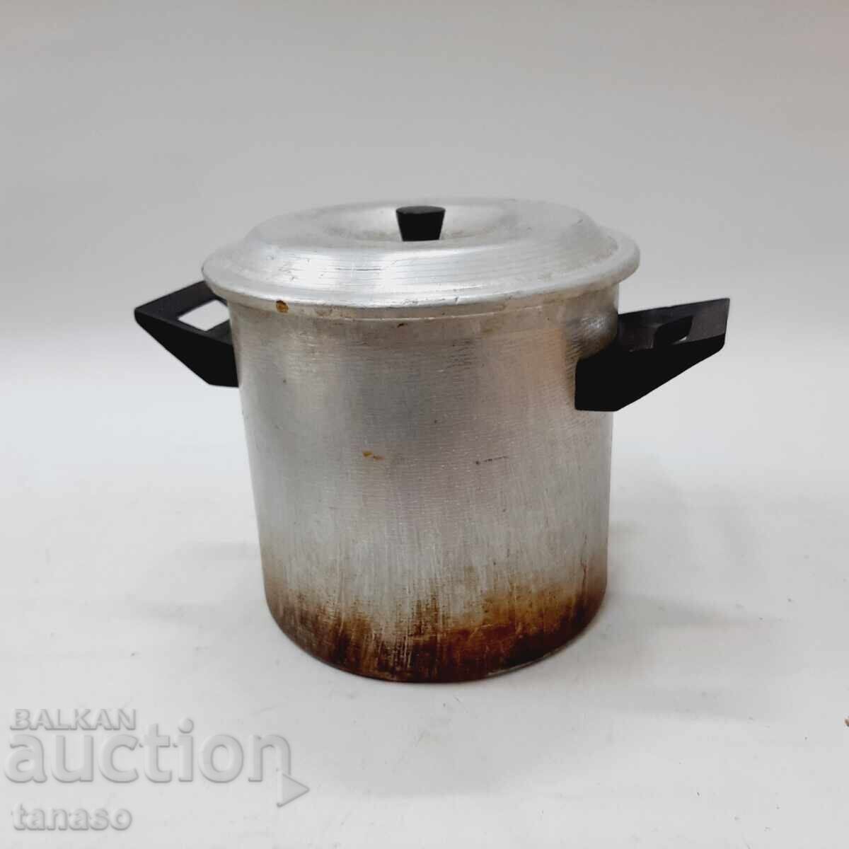 Auction  Old aluminum milk jug, 70s(12.1)