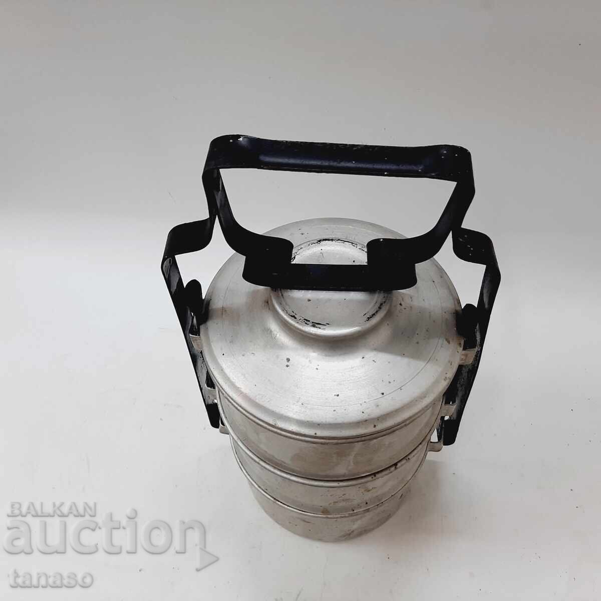 Old aluminum food containers (12.1) - 5 Old aluminum food containers (12.1) - 5