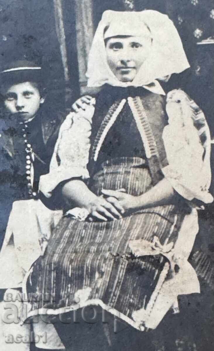 PSV Family Photography Officer with price 21.99 BGN | € 11.24 PSV Family Photography Officer with price 21.99 BGN | € 11.24