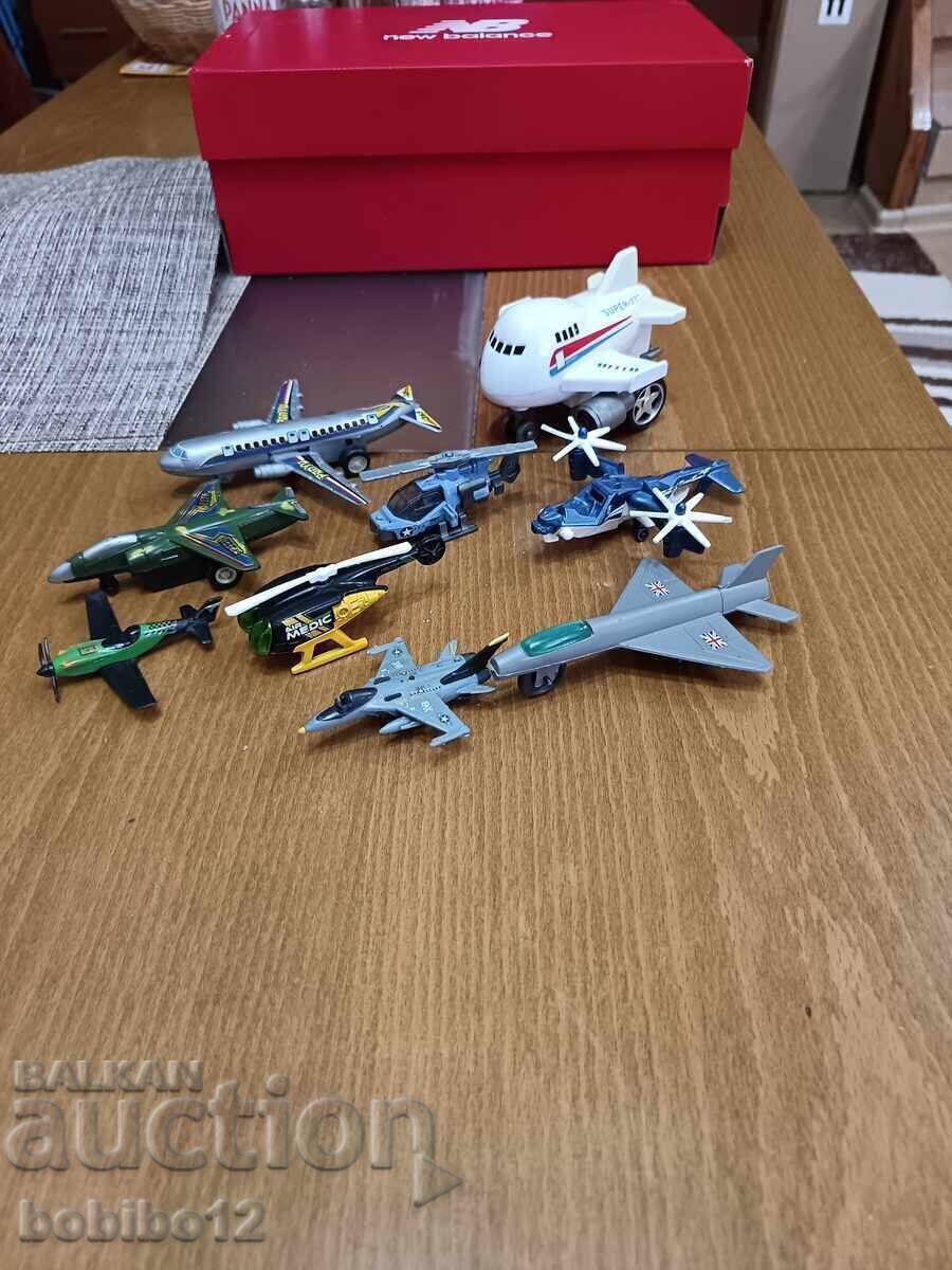 ιπτάμενα παιχνίδια αεροπλάνο ελικόπτερο με τιμή 25.00 BGN | € 12.78