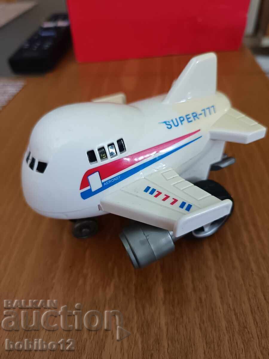 Δημοπρασία ιπτάμενα παιχνίδια αεροπλάνο ελικόπτερο