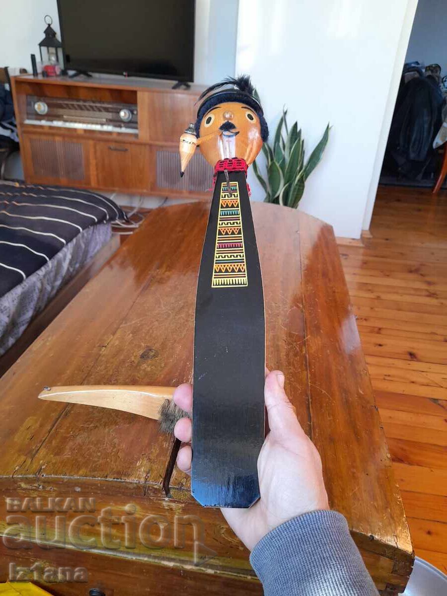 Auction Old brush, brush hanger Auction Old brush, brush hanger