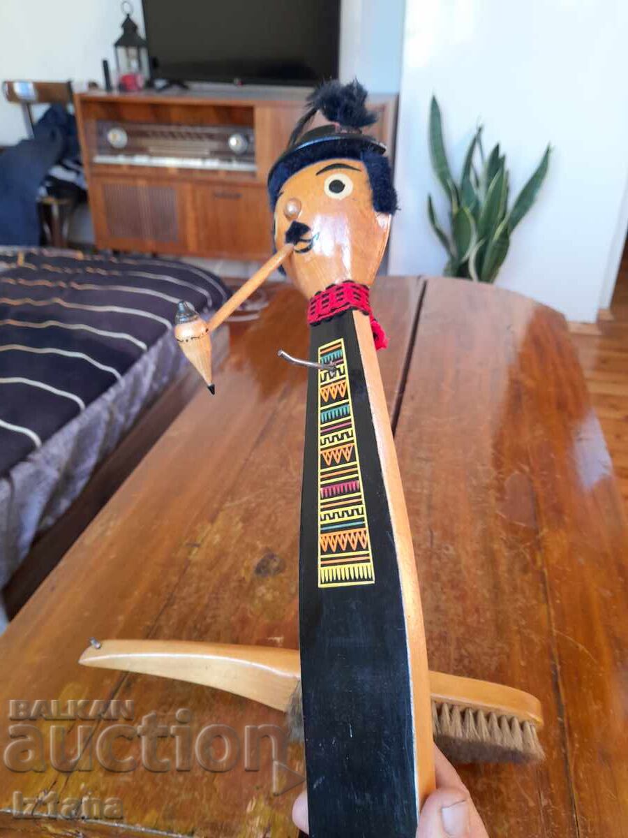 Delivery of Old brush, brush hanger Delivery of Old brush, brush hanger