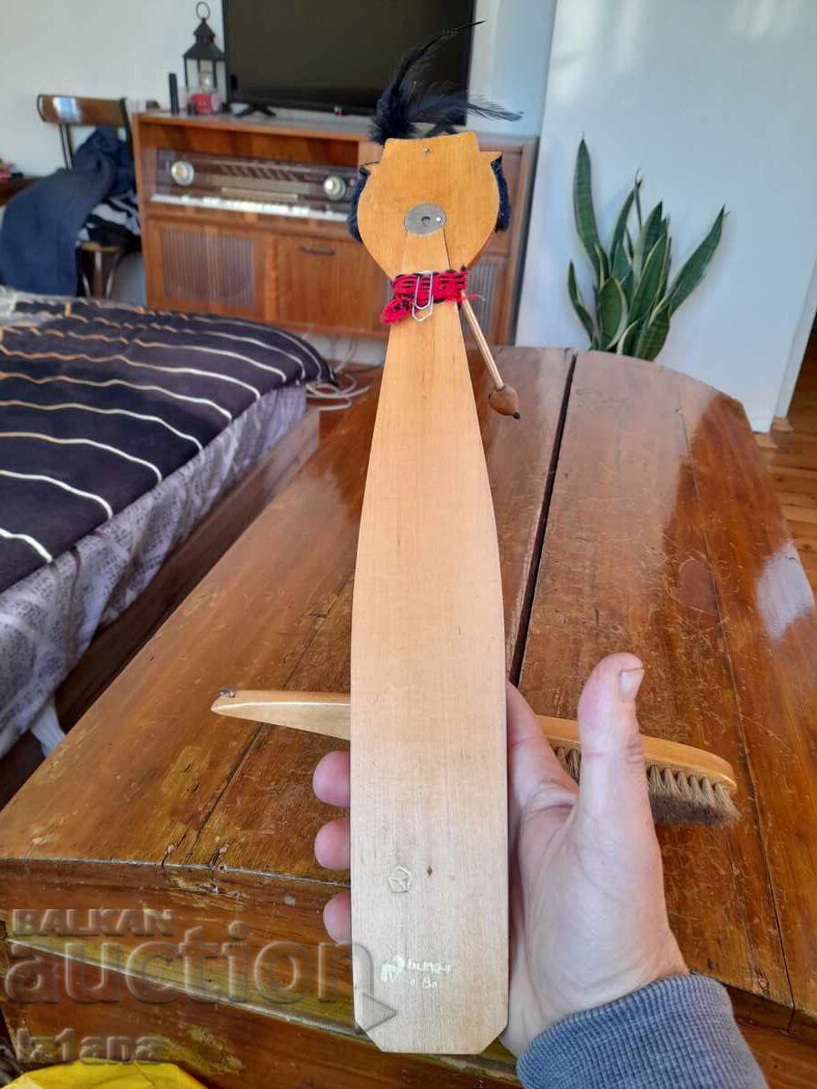 Old brush, brush hanger - 5 Old brush, brush hanger - 5