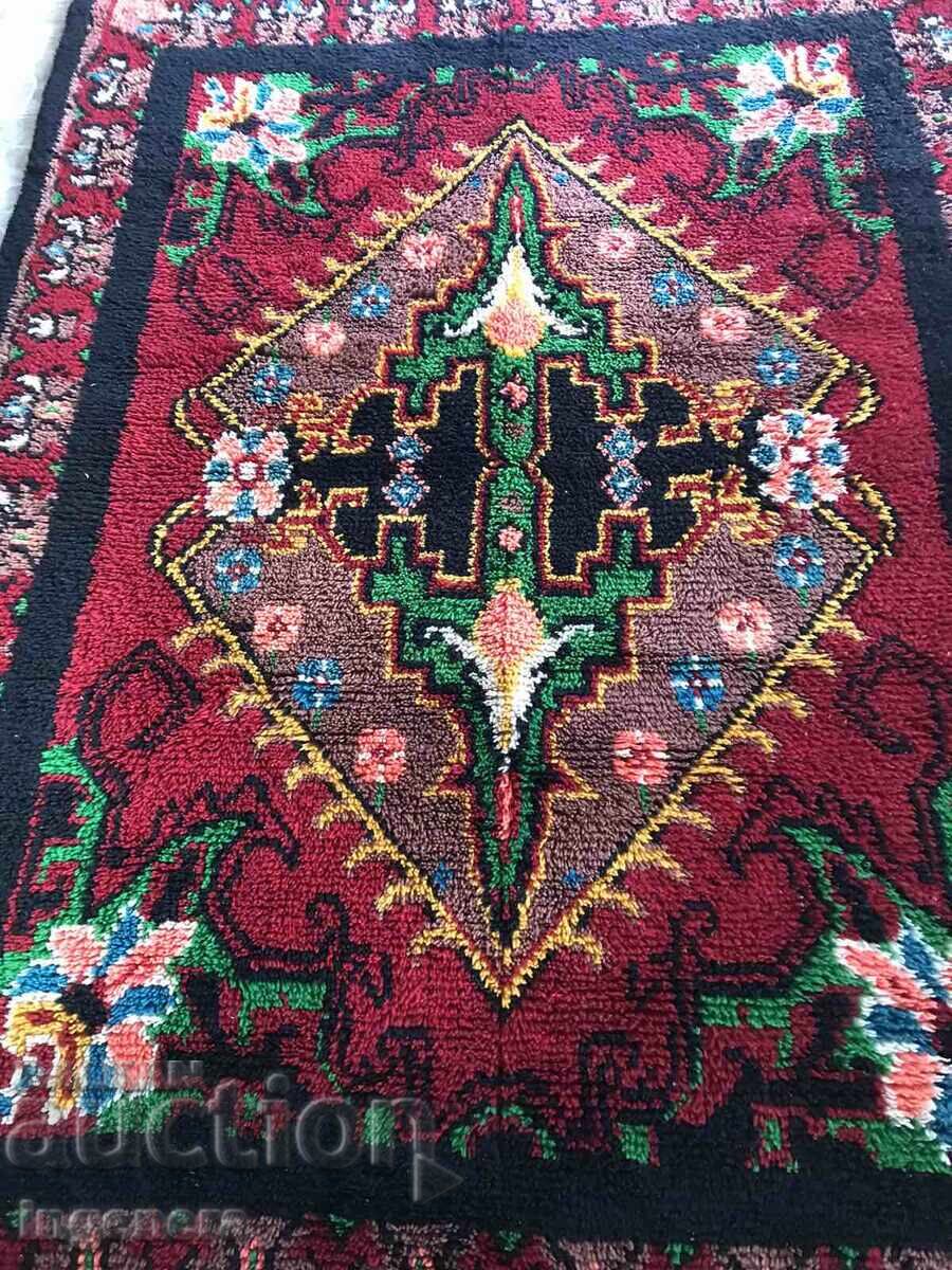 Auction  KITENIK ALIYA KILIM GUBER RUG WOOL-210 X 155 CM