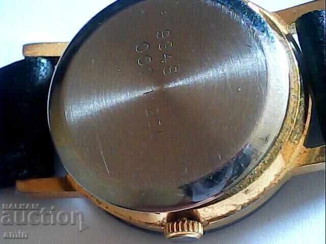 2 old 4-hour watches work, batteries are good - 5