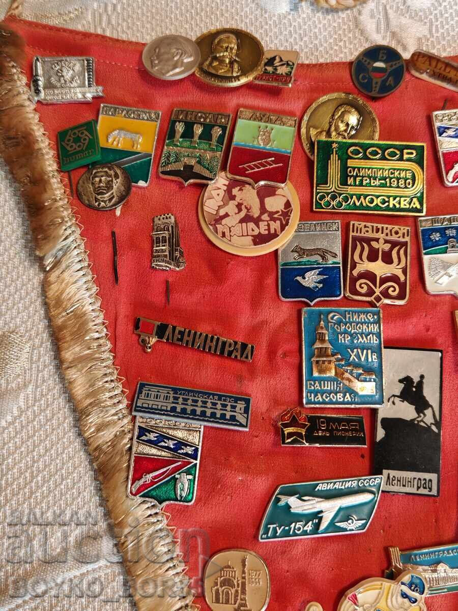 Lot of Old Socialist Bulgarian and Russian Badges with price 37.00 BGN | € 18.92 Lot of Old Socialist Bulgarian and Russian Badges with price 37.00 BGN | € 18.92