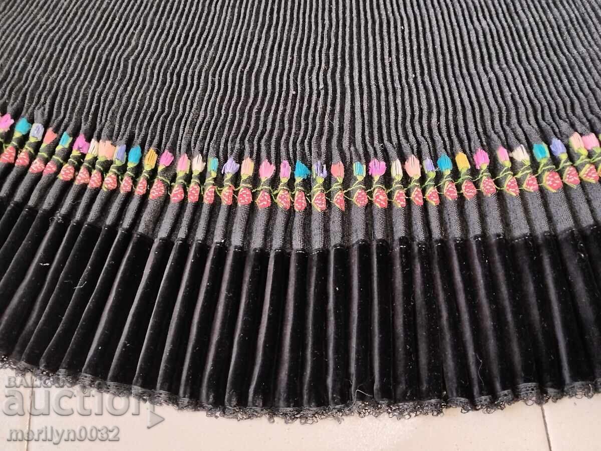 Auction Old squealing costume with bruchnik embroidery Auction Old squealing costume with bruchnik embroidery