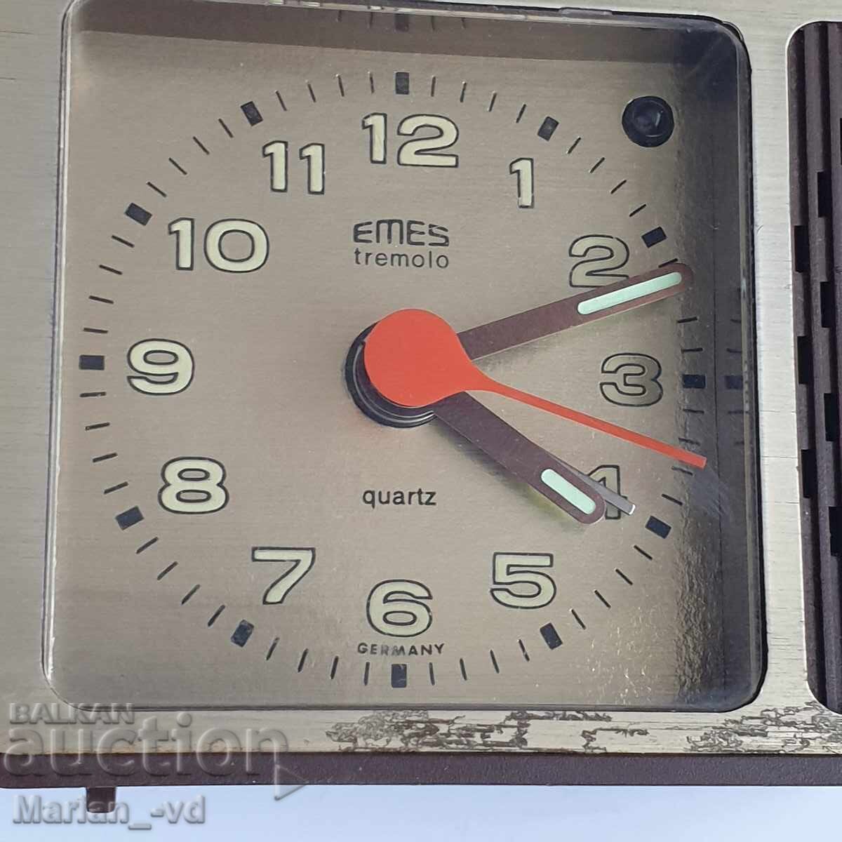 Quartz alarm clock with three melodies - 5