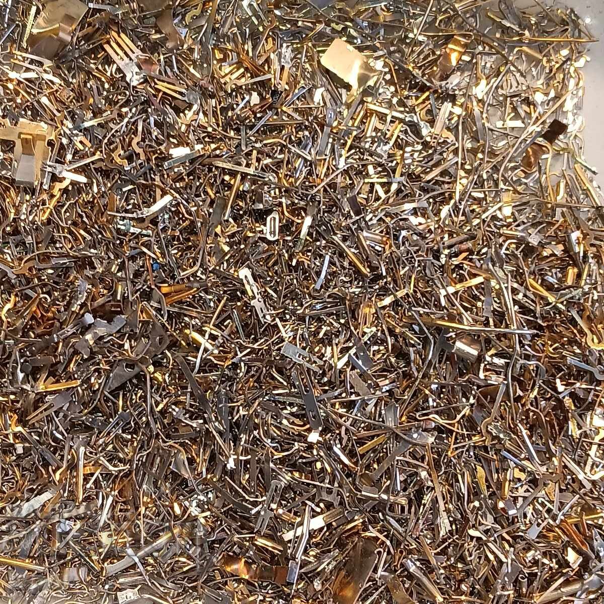 Gold plating 102 g with price 40.00 BGN | € 20.45 Gold plating 102 g with price 40.00 BGN | € 20.45