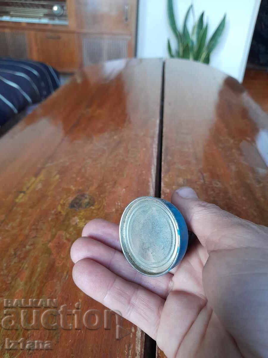 Auction Old buttercup Auction Old buttercup