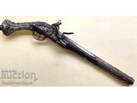 Great Balkan flintlock pistol silver niello