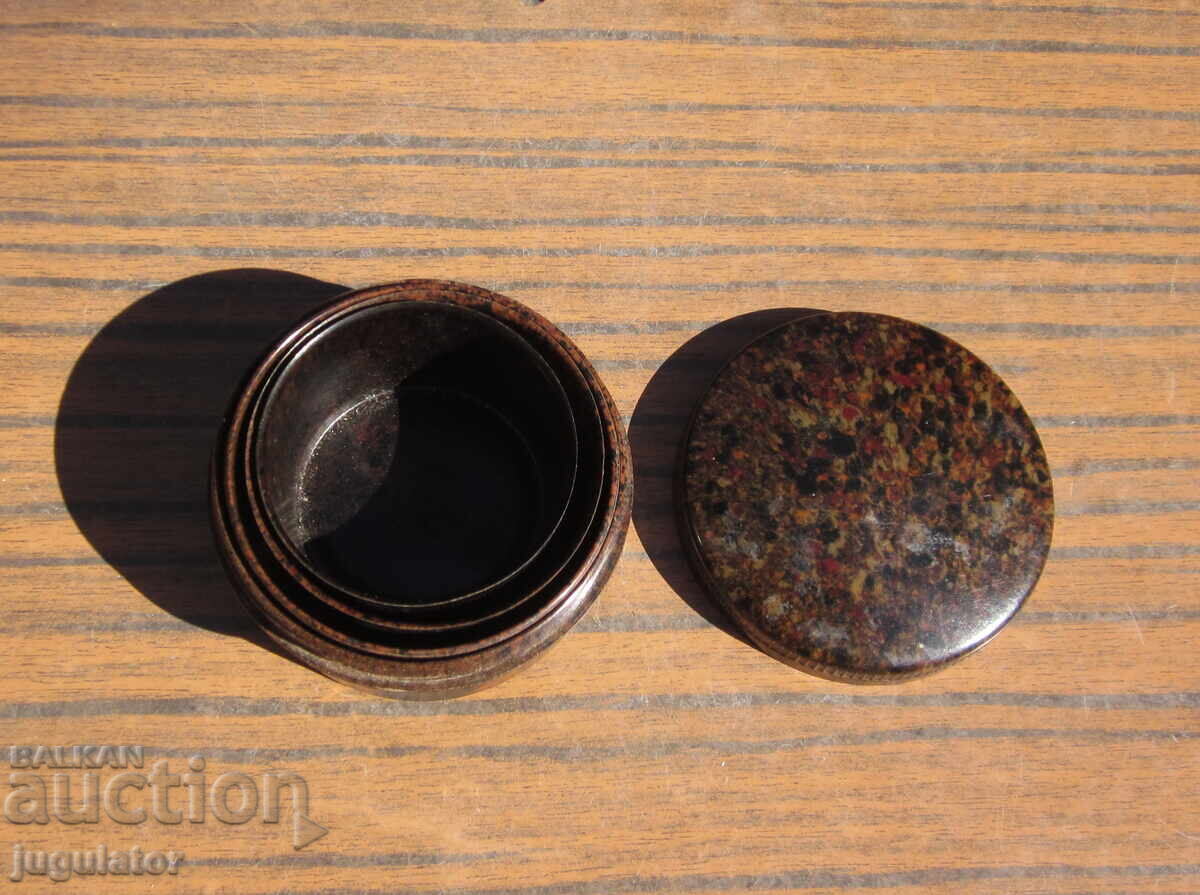 old bakelite folding cup cup in a bakelite box - 7 old bakelite folding cup cup in a bakelite box - 7