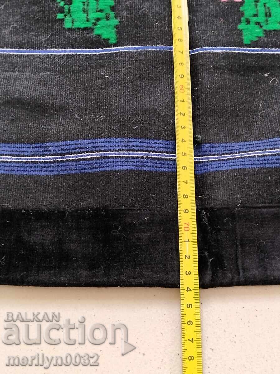 Auction Vintage handmade apron Auction Vintage handmade apron