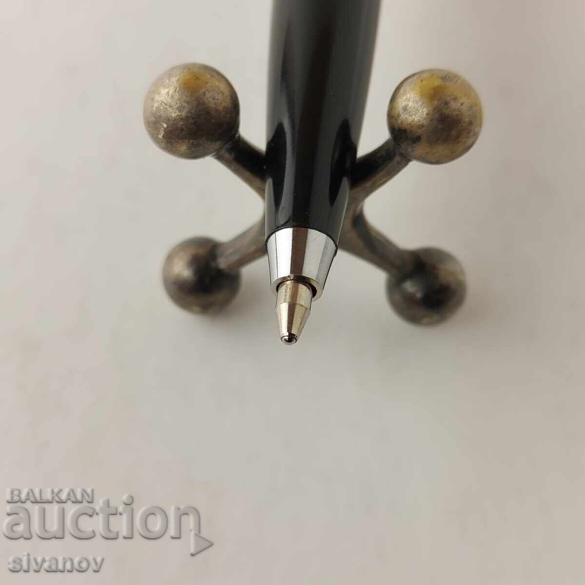 Auction  Interesting old pen #5775