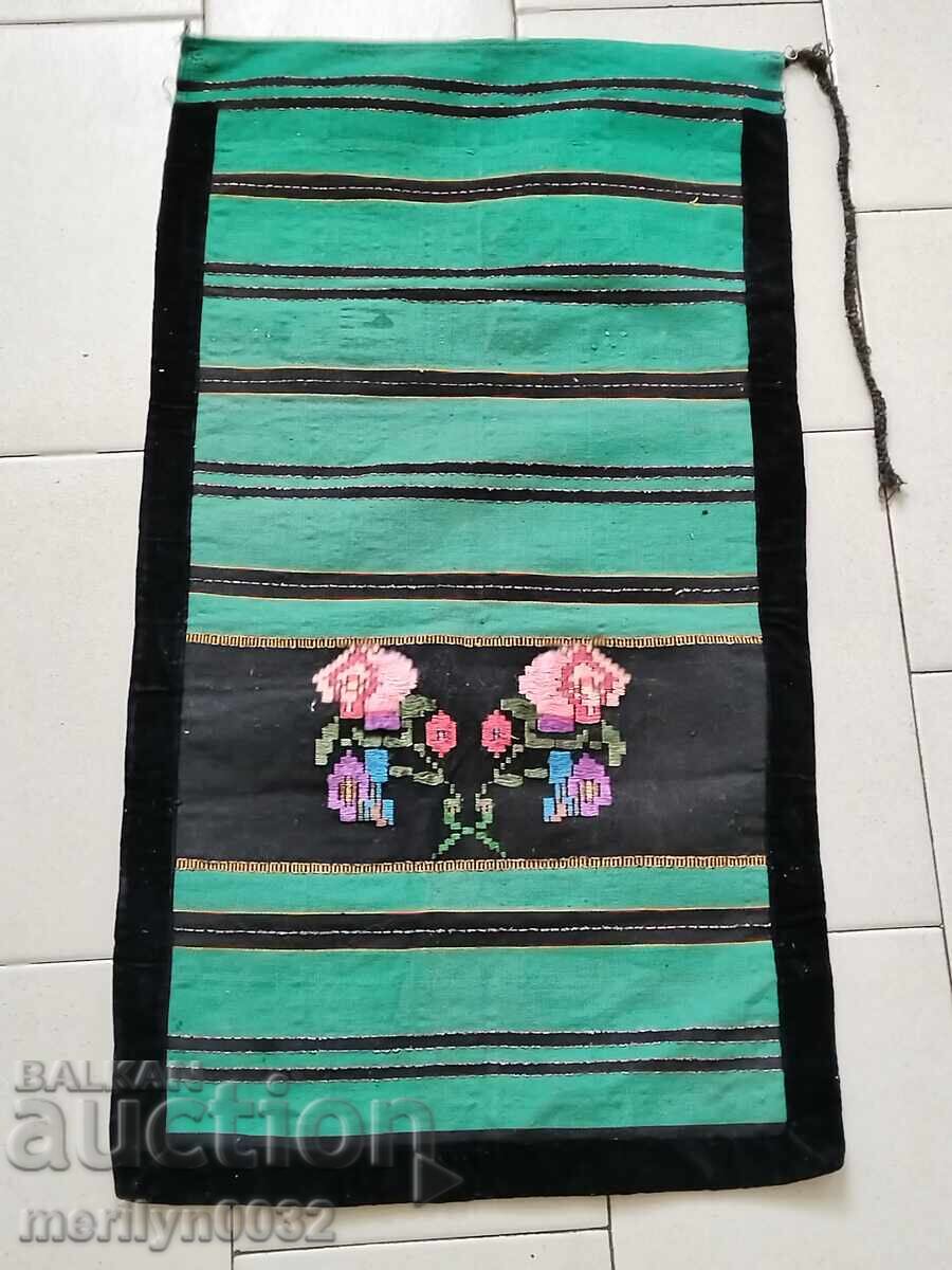 Delivery of Vintage handmade apron