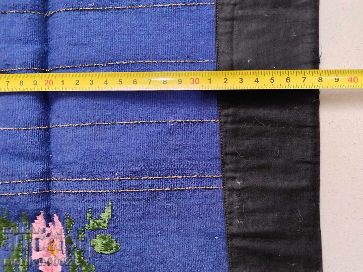 Delivery of Vintage handmade apron Delivery of Vintage handmade apron