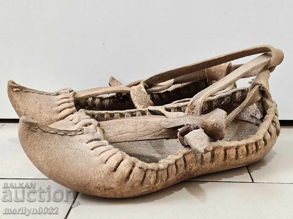 A pair of 42 size shoes with price 67.00 BGN | € 34.26 A pair of 42 size shoes with price 67.00 BGN | € 34.26