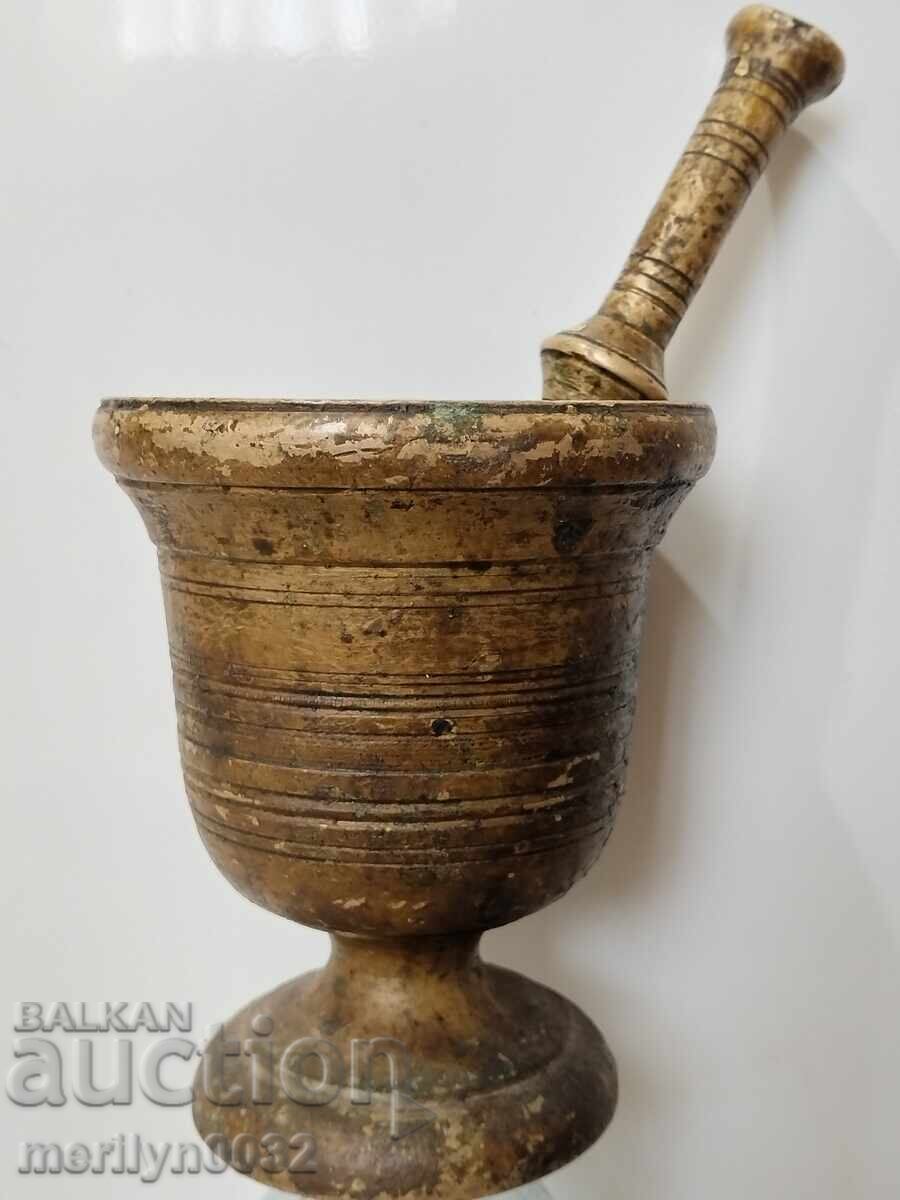 Old bronze mortar, mortar and pestle with price 64.00 BGN | € 32.72 Old bronze mortar, mortar and pestle with price 64.00 BGN | € 32.72