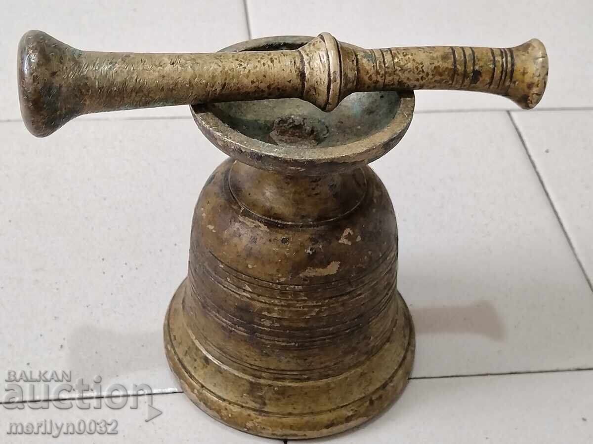 Delivery of Old bronze mortar, mortar and pestle Delivery of Old bronze mortar, mortar and pestle