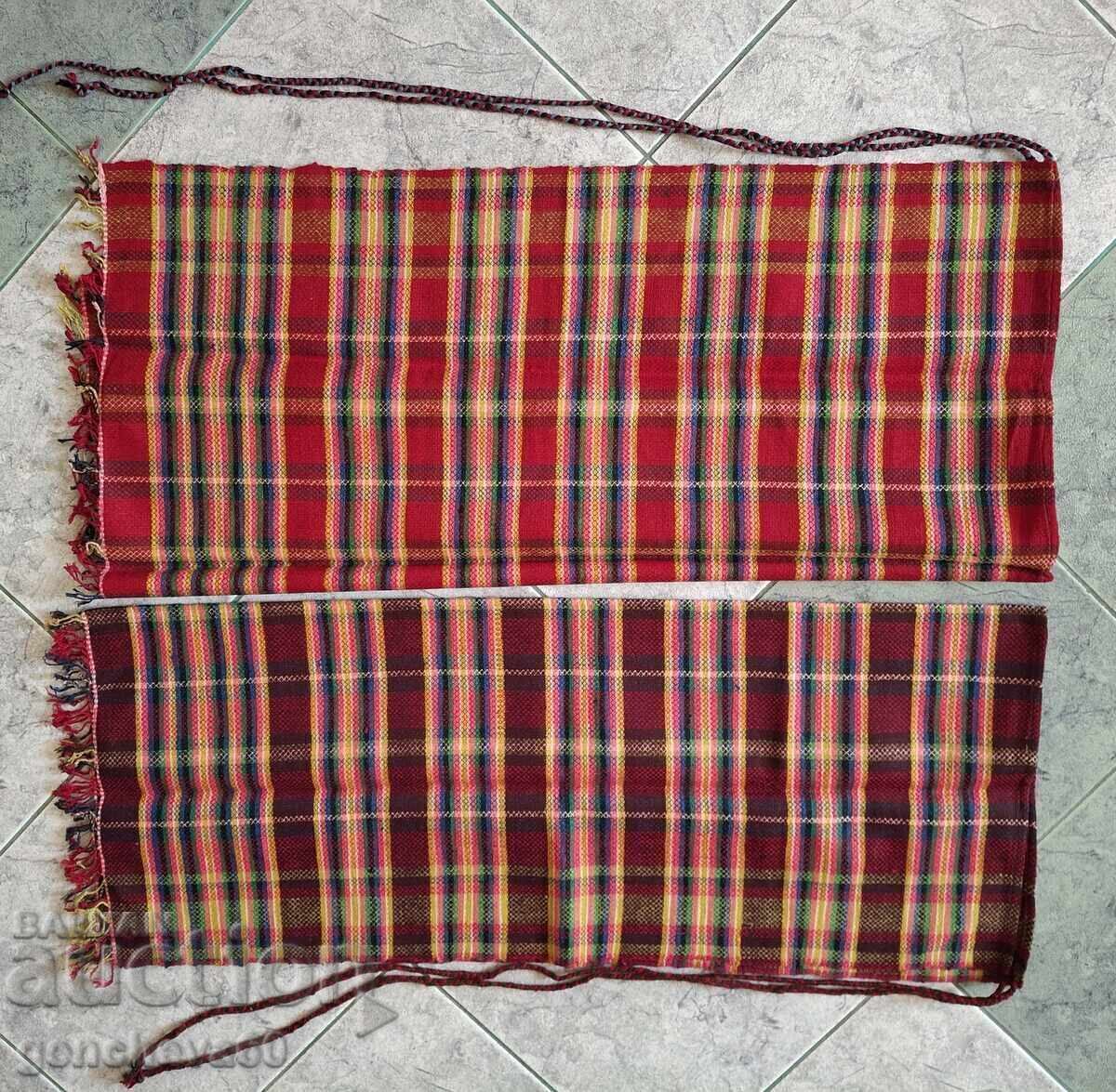 Delivery of Authentic woven aprons Delivery of Authentic woven aprons