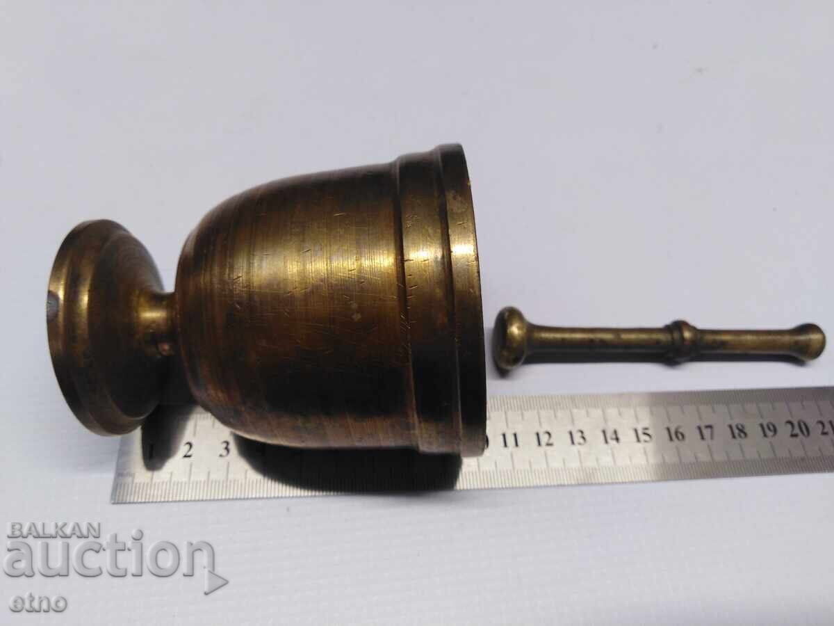 MORTARE DE BRONZ VECHI, mortar cu preț 30.00 BGN | € 15.34 MORTARE DE BRONZ VECHI, mortar cu preț 30.00 BGN | € 15.34