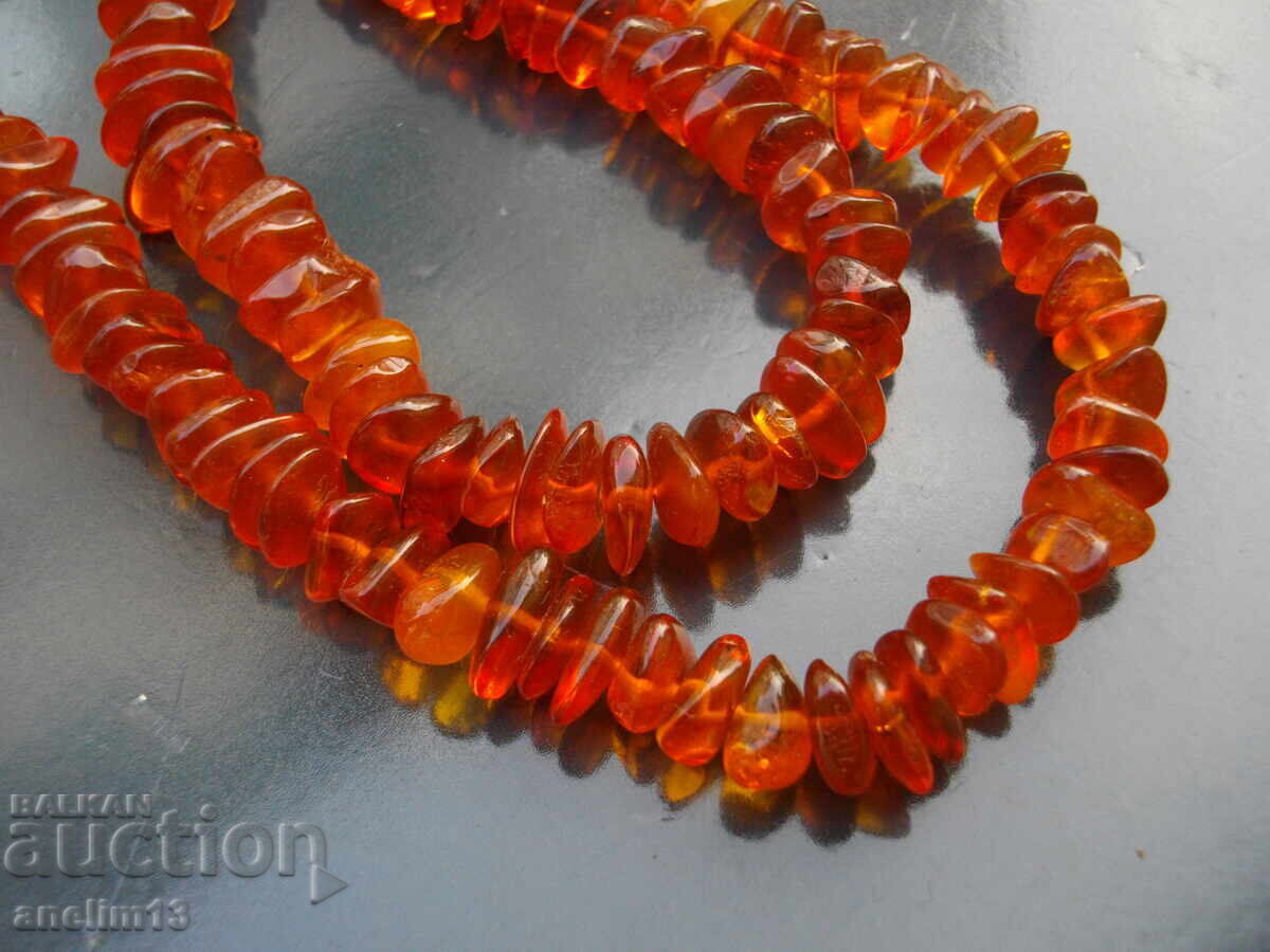 Auction NECKLACE NECKLACE NATURAL BALTIC AMBER Auction NECKLACE NECKLACE NATURAL BALTIC AMBER