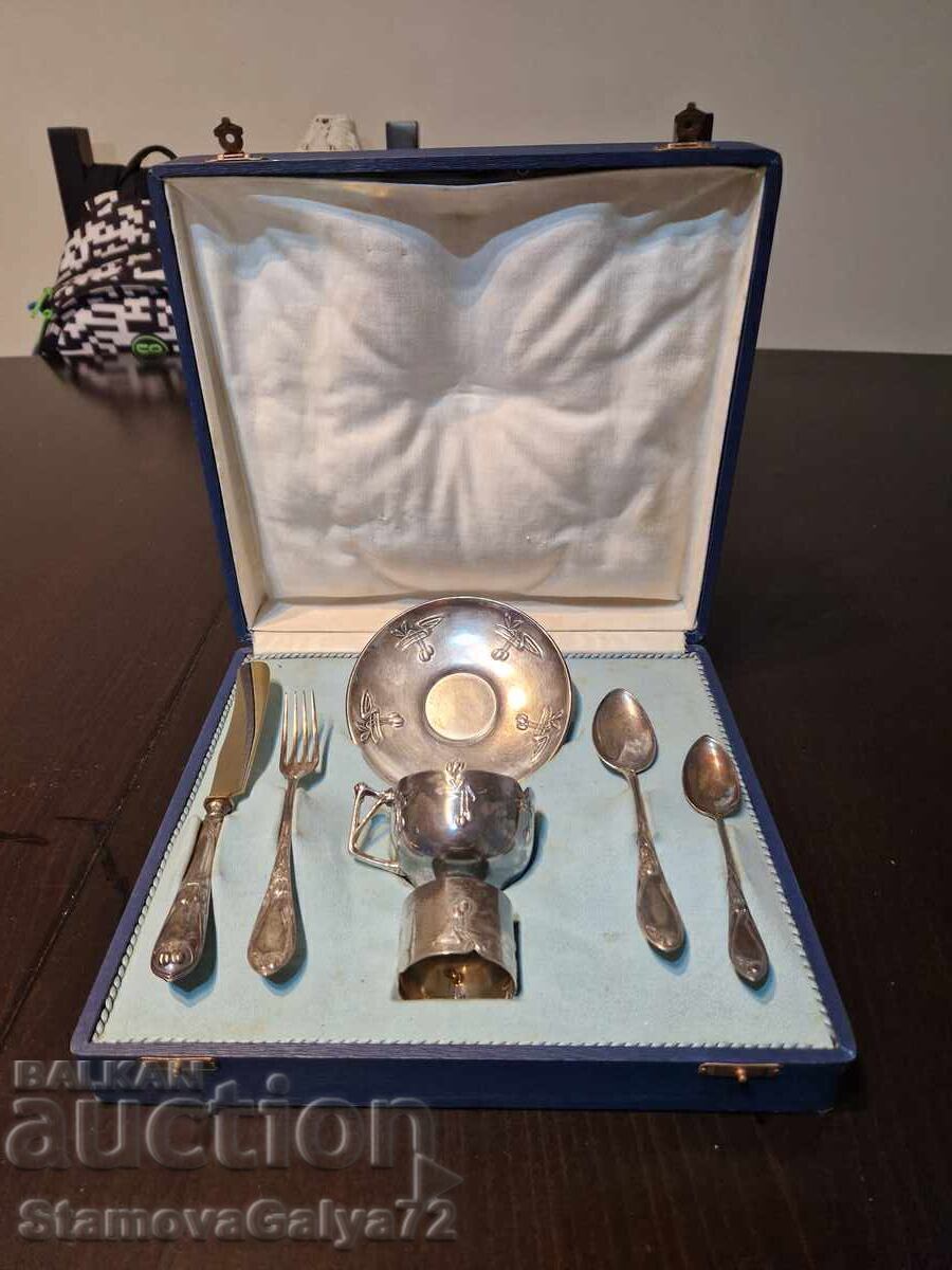 Set unic de argintărie victoriană