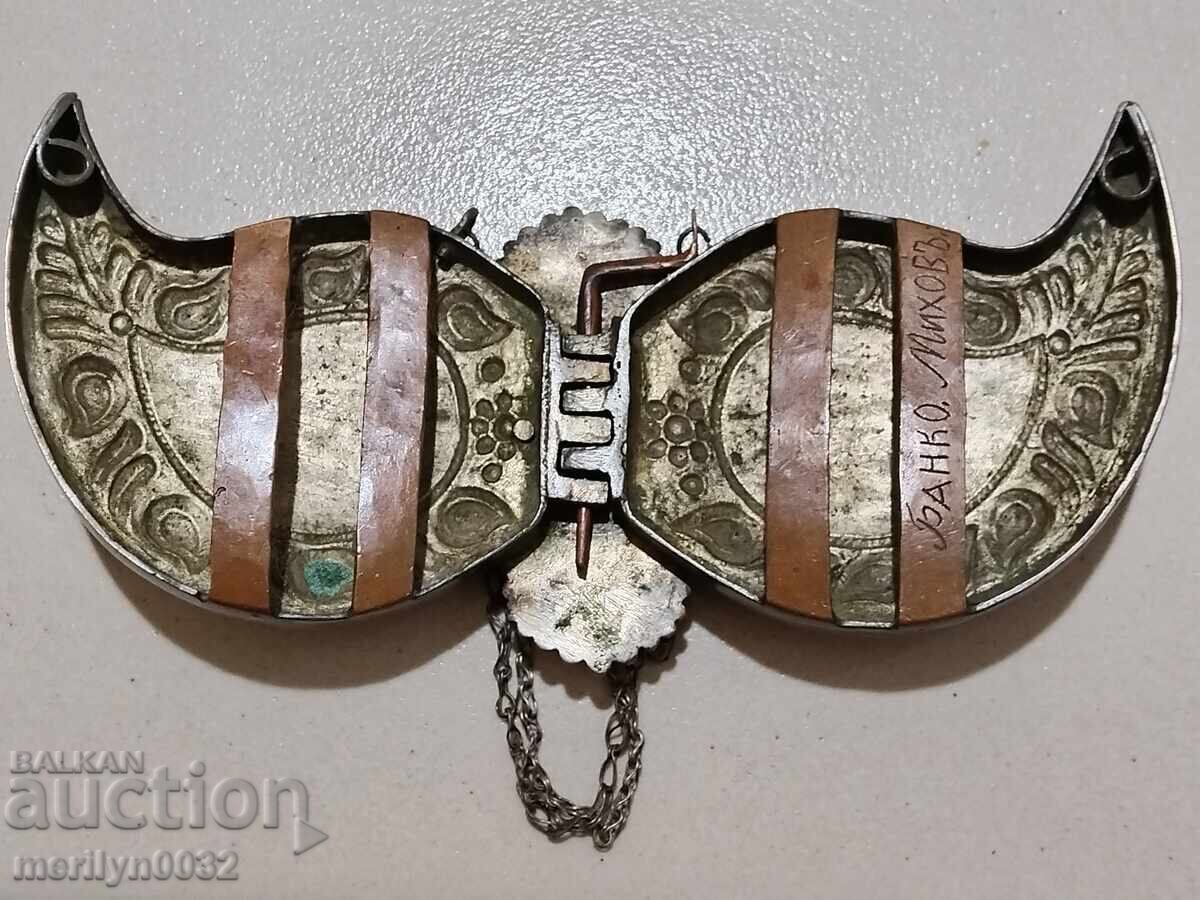 Mid 19th century silver pafts with mother-of-pearl in pafta jewelry with price 1126.00 BGN | € 575.71 Mid 19th century silver pafts with mother-of-pearl in pafta jewelry with price 1126.00 BGN | € 575.71