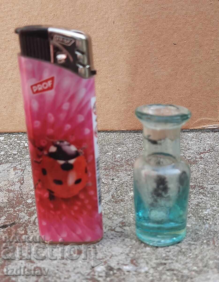 Antique bottle part of a collection with price 10.00 BGN | € 5.11 Antique bottle part of a collection with price 10.00 BGN | € 5.11