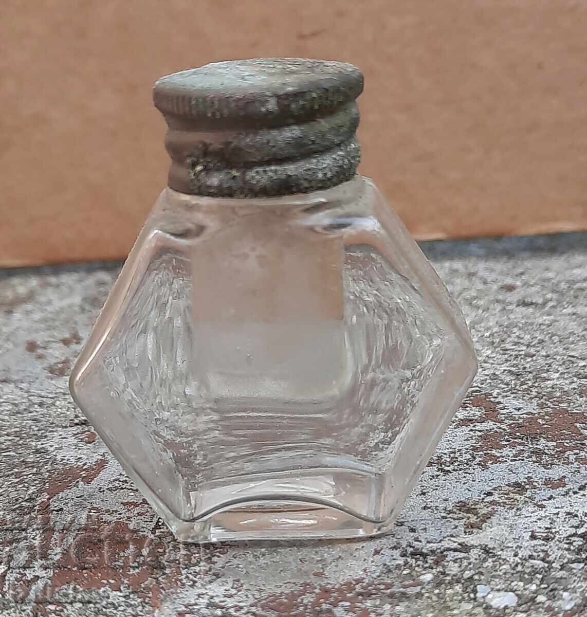 Antique bottle part of a collection with price 10.00 BGN | € 5.11 Antique bottle part of a collection with price 10.00 BGN | € 5.11