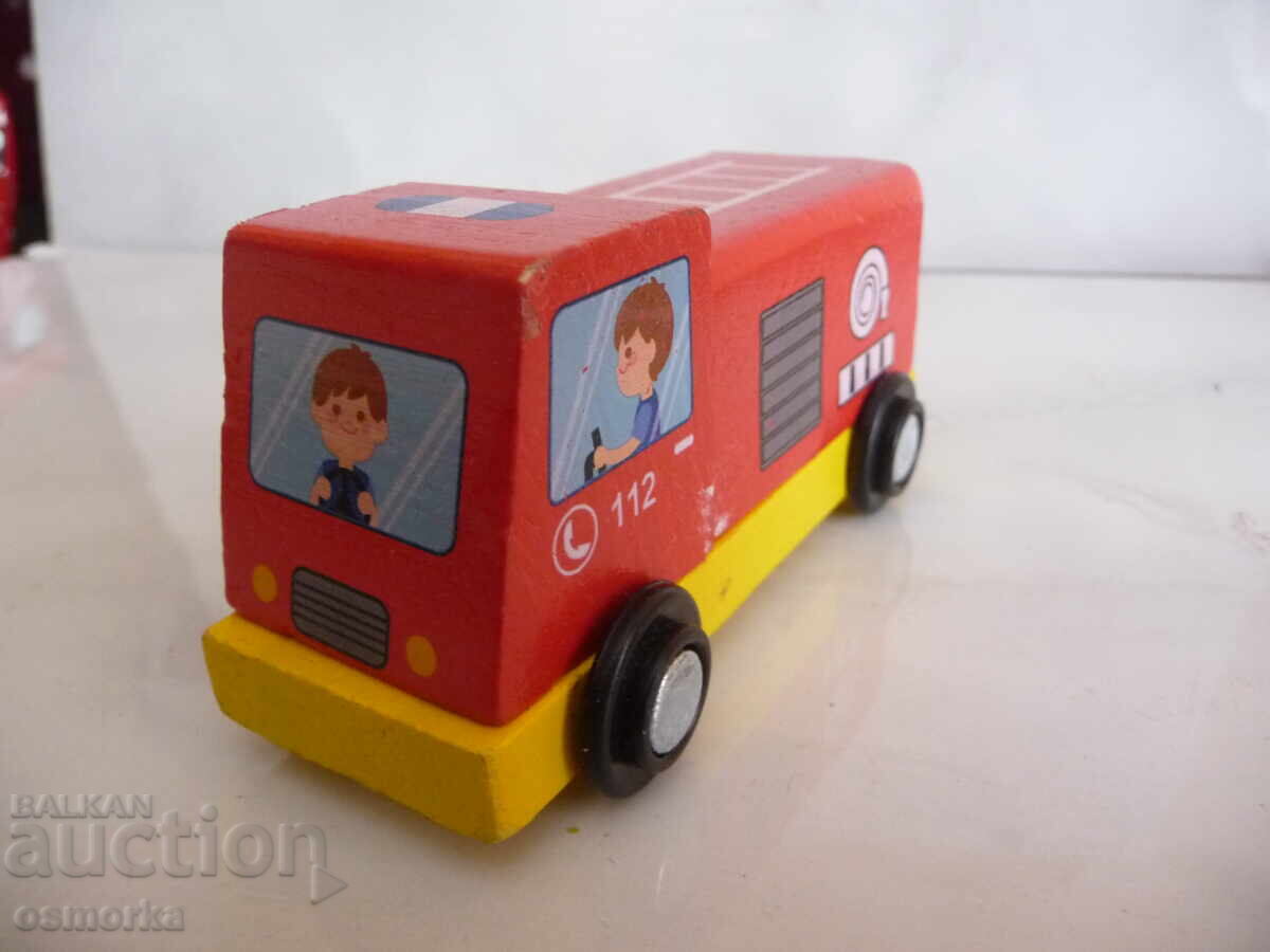 Pozrna 112 wooden fire truck firefighter truck with price 8.00 BGN | € 4.09