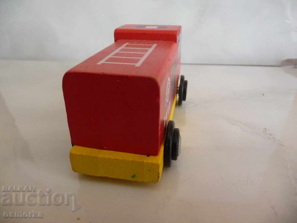 Delivery of Pozrna 112 wooden fire truck firefighter truck