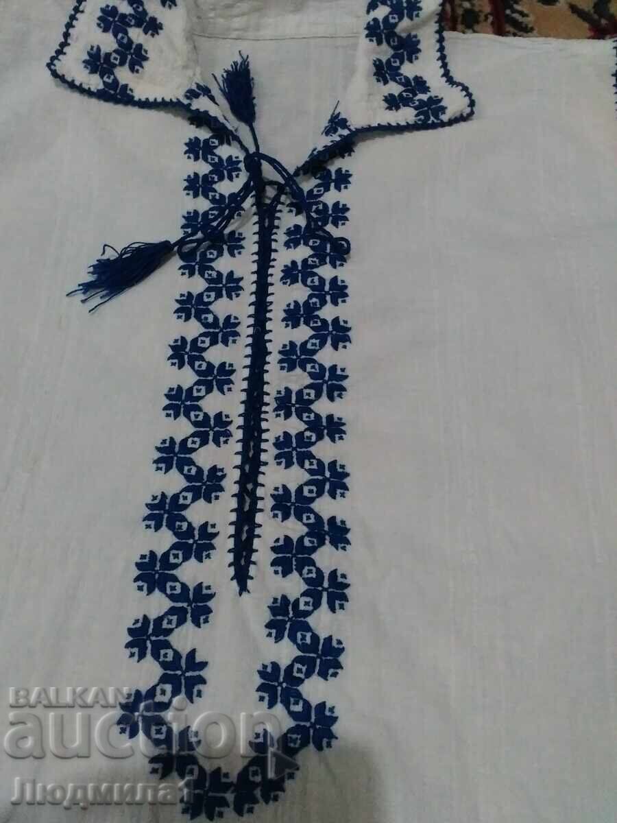 Auction AUTHENTIC OLD MEN'S SHIRT Auction AUTHENTIC OLD MEN'S SHIRT