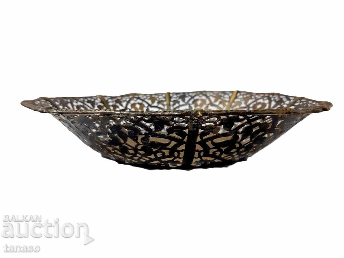 Old fruit bowl, brass lace(1.3) with price 35.00 BGN | € 17.90 Old fruit bowl, brass lace(1.3) with price 35.00 BGN | € 17.90